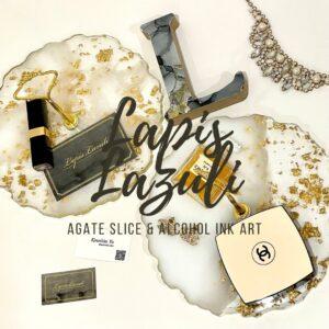 Lapis lazuliのハンドメイドのイニシャルチャーム