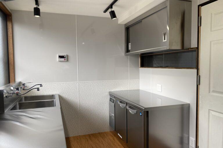 jin-tano_conference_room_rental_kitchen-008_from left
